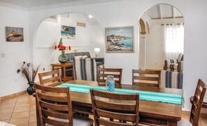 Dining - Grand Case Historic Beach Cottage (Grand-Case)