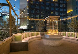 Terrace/patio - 5-Star West Hollywood Living - Modern & Central (West Hollywood)