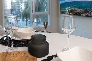 Interior - 5-Star West Hollywood Living - Modern & Central (West Hollywood)