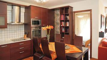 Apartment | 2 bedrooms, Internet