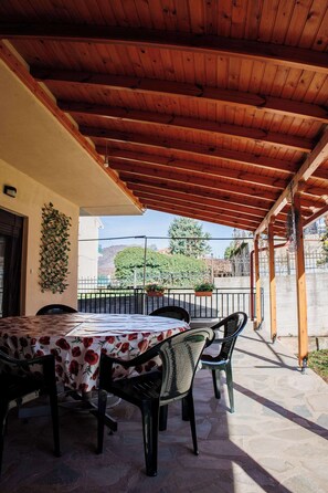 House | 2 bedrooms - Anastasia s Kastoria Cozy Modern Garden Retreat (Kastoria)
