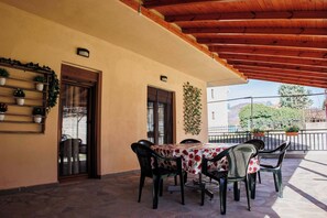 House | 2 bedrooms - Anastasia s Kastoria Cozy Modern Garden Retreat (Kastoria)