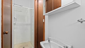 Shower - Lockington Sands - Point Lonsdale (Point Lonsdale)