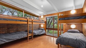 3 bedrooms, iron/ironing board, WiFi - Lockington Sands - Point Lonsdale (Point Lonsdale)