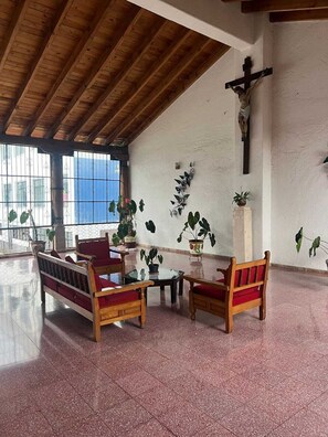 Living area - Hotel Calli Yoloitzac (Valle de Bravo)