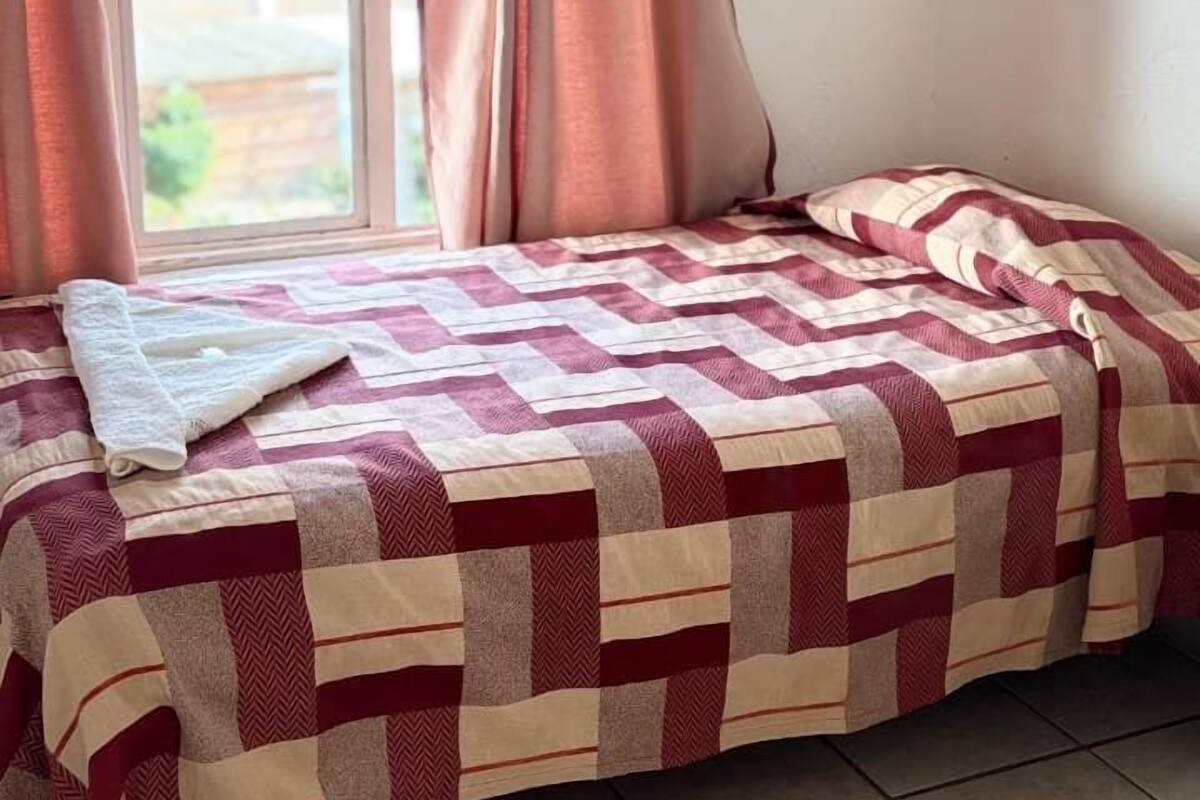 Skrivebord, arbejdsområde til bærbare computere, gratis Wi-Fi