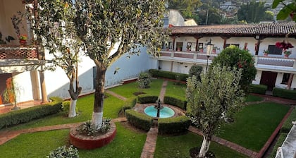 Calli Yoloiztac, Valle de bravo