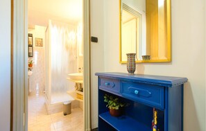 Shower, hair dryer - Gorgeous apartment in Genova with WiFi (Genova)