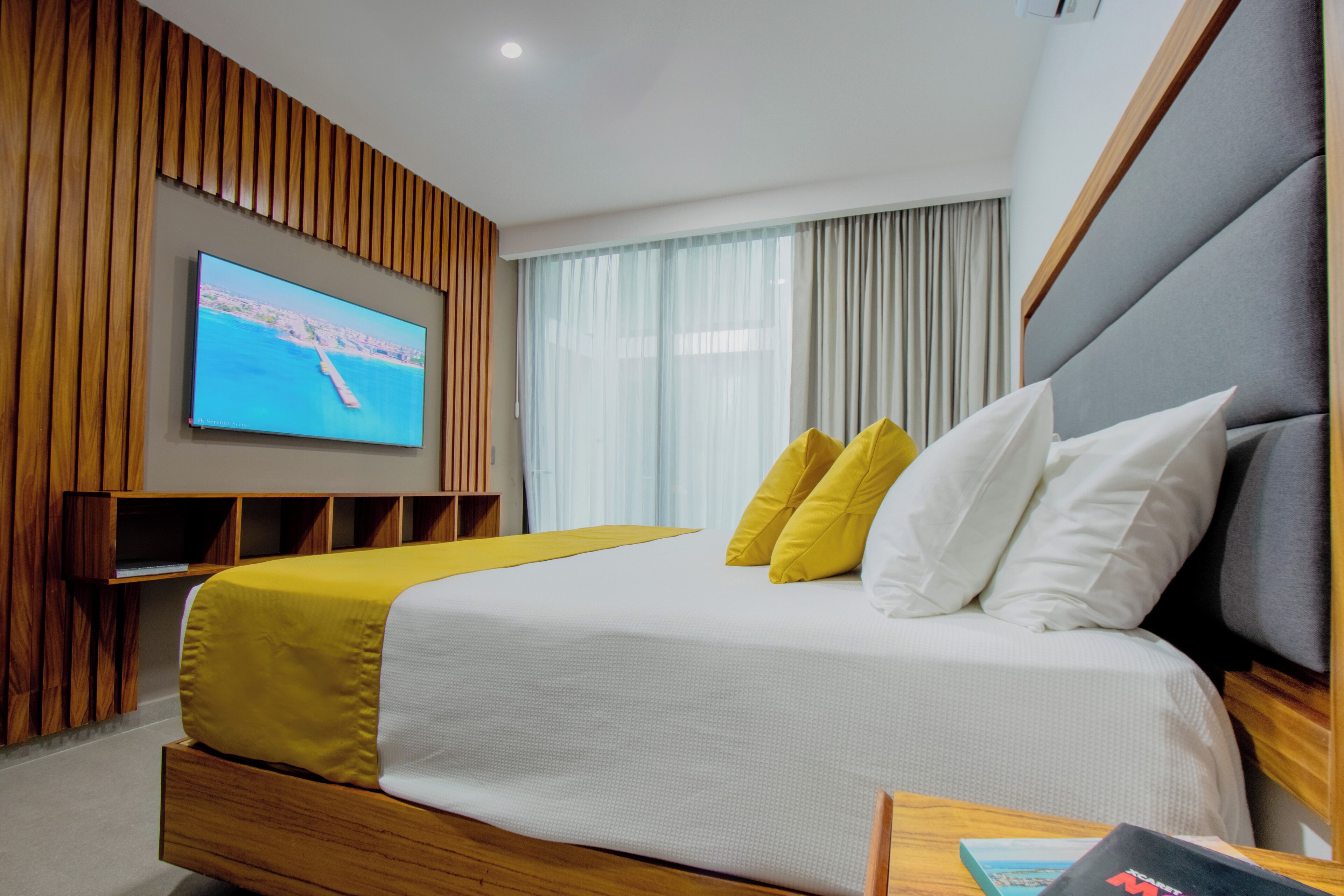 Premium bedding, pillow-top beds, minibar, in-room safe