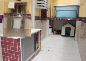 Interior - Beautiful mansion with pool, barbecue area, garage, master suite, and hot tub. (Maceió)