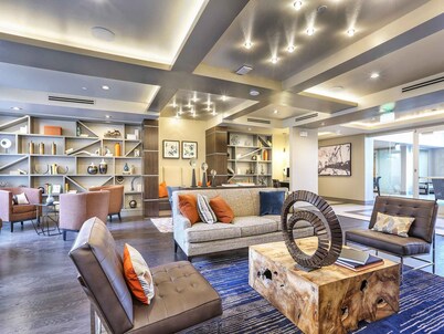 Cozy & Chic Frisco Scape apartment with 2 Bed/2 Bath, 3 Resort Pools + Gym