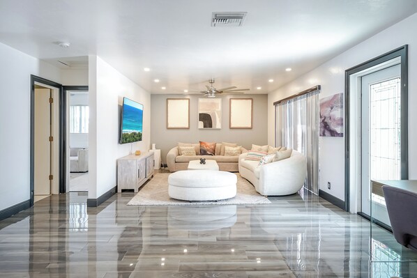 Smart TV - Waterfront Luxe 3BR • Pool, Hot Tub & Dock (Lighthouse Point)