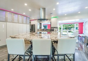 Fridge, microwave, oven, stovetop - Waterfront Luxe 3BR • Pool, Hot Tub & Dock (Lighthouse Point)