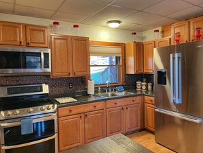 Fridge, microwave, oven, stovetop - Mountain View Log Cabin - Cozy cabin in the Blue Ridge Mountains- New Property! (Stanley)