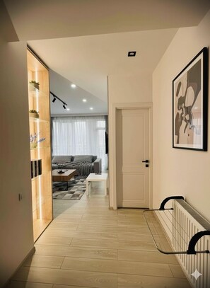 Comfort-lejlighed - balkon - byudsigt | Opholdsområde