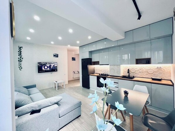 Comfort appartement, balkon, uitzicht op de stad | Woonruimte