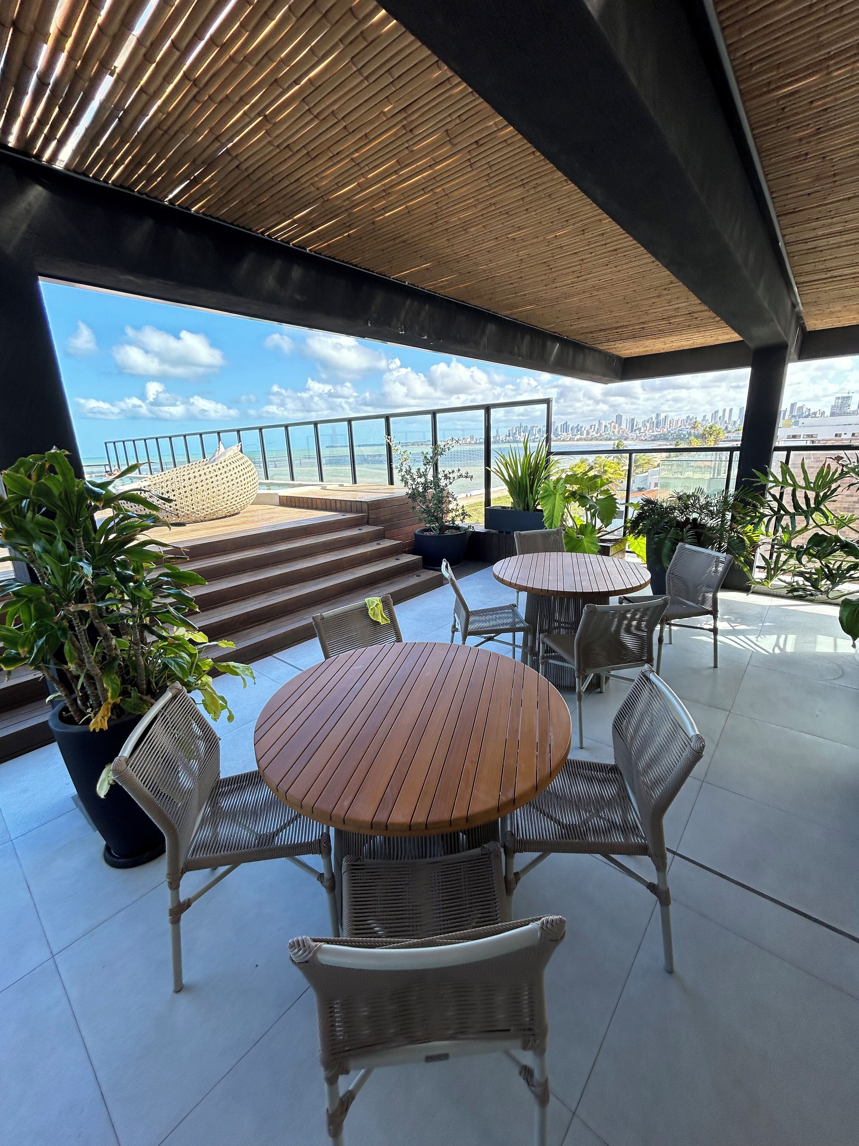 基础公寓 | 露台