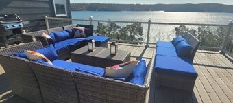 Ozarks 6BR Getaway — Perfect for Groups & Families