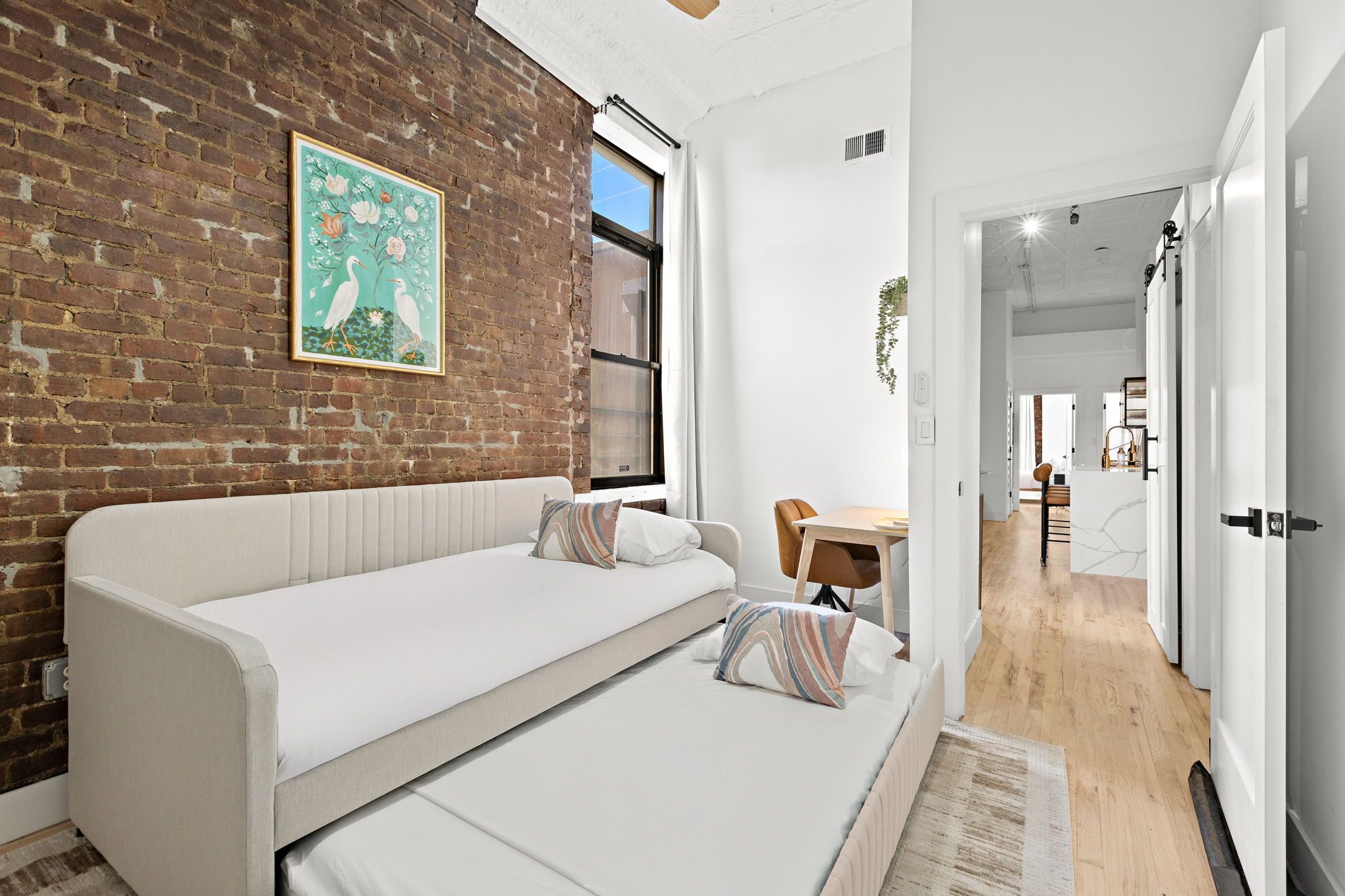 Internet, bed sheets