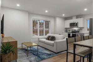 Smart TV - The Madrona Guest Suite - Modern West Coast Comfort (Victoria)