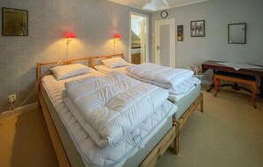 Room - 2 bedroom beautiful home in Grimsås (Grimsås)