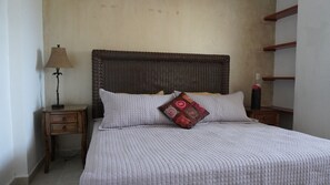 Iron/ironing board, WiFi, bed sheets - Nice apartment located in the safest area of Acapulco. 4km from Costera (Acapulco de Juárez)