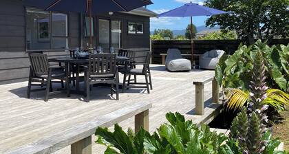 Whitianga Family Retreat (sleeps 10)