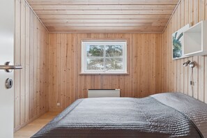 Room - Family-friendly holiday home with spa and sauna (Knebel)