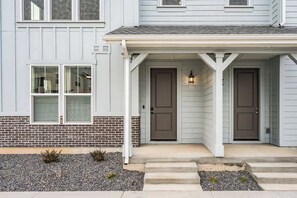 Exterior detail - #StayinMyDistrict King Studio Near The Village (Boise)