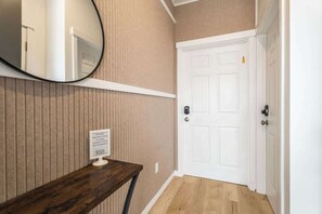 Interior - #StayinMyDistrict King Studio Near The Village (Boise)