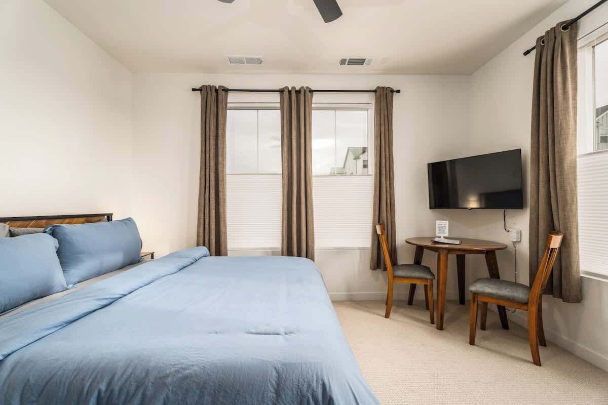 1 dormitorio, cuna de viaje, wifi y ropa de cama