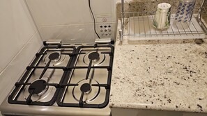 Fridge, microwave, oven, stovetop - Tandel Ocho Rios Apartment #1 (Ocho Rios)