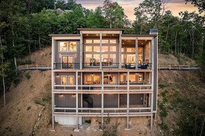 Exterior - NEW CONSTRUCTION 4-bedroom with INCREDIBLE VIEWS minutes to Downtown Blue Ridge! (Mineral Bluff)
