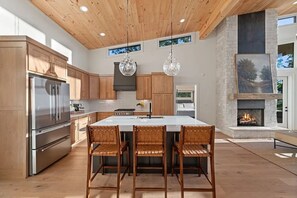 Private kitchen - NEW CONSTRUCTION 4-bedroom with INCREDIBLE VIEWS minutes to Downtown Blue Ridge! (Mineral Bluff)