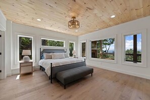 WiFi, bed sheets - NEW CONSTRUCTION 4-bedroom with INCREDIBLE VIEWS minutes to Downtown Blue Ridge! (Mineral Bluff)