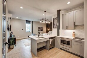 Microwave, oven, stovetop, dishwasher - The Asher - Boutique Hotel - Sleeps 14 - Events (Denver)