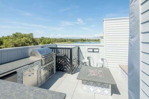 Property grounds - Skyline Retreat | Sunnyside Views | Berkeley (Denver)