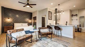 Iron/ironing board, free WiFi, bed sheets, wheelchair access