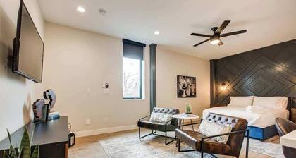 RALEIGH | Modern ADA-Accessible Studio