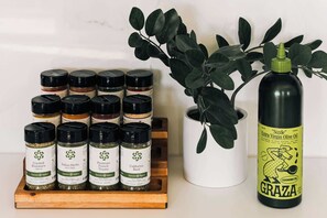 Alimentos y bebidas