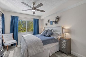 2 bedrooms, iron/ironing board, WiFi, bed sheets - Cozy 2-bedroom condo in gorgeous Naples (Naples)