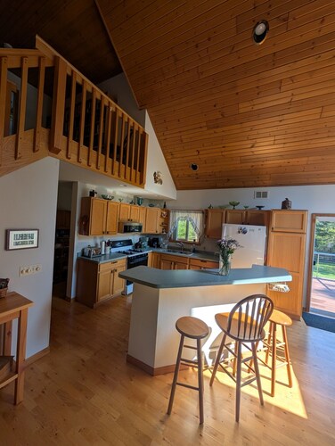 Spacious 3BR Lake Cabin – Fishing, Fire Pit & ATV/UTV Access