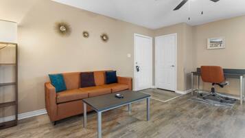 Apartment, City View | Living area