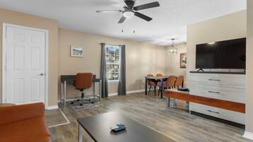 Apartment, City View | Living area