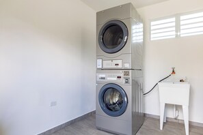 Laundry - Tatloanis Village (Vega Baja)