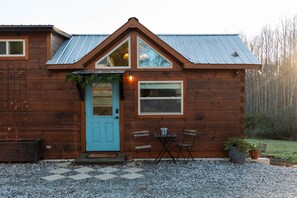 Exterior - Meadow View Cabin w/ Flower Garden (Columbus)