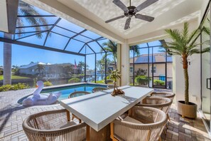 Dining - Luxury Waterfront Retreat in Punta Gorda Isles - Private South Facing Pool (Punta Gorda)