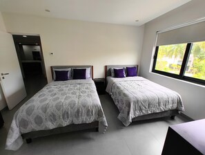 2 slaapkamers, een strijkplank/strijkijzer, wifi, beddengoed