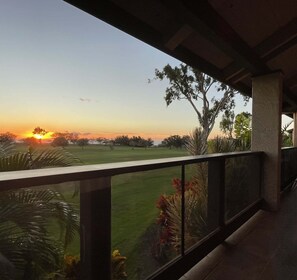 Property grounds - Spacious 3BR townhouse with partial ocean views in Waikoloa WSA203 (Waikoloa)