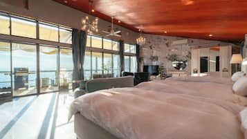 Habitación triple ejecutiva, balcón, vistas al mar (Sunset) | Wifi gratis